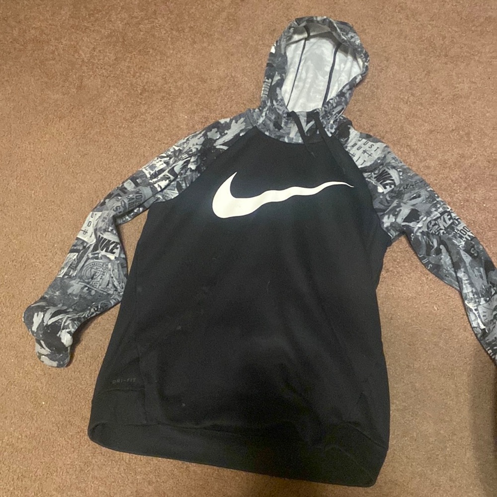 Nike hoodie